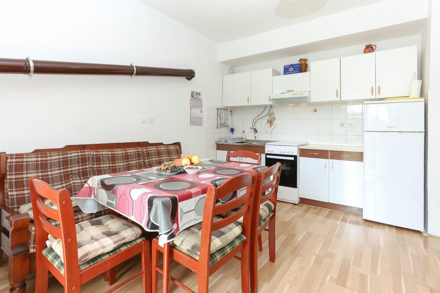 Holiday Home Marcelo-With Terrace Vinisce Exterior photo